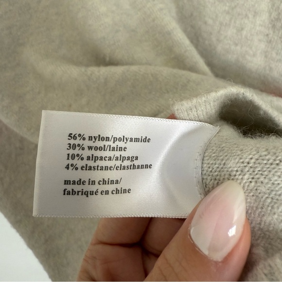 Pam & Gela Grey Red Star Print Sweater Size S Asymmetrical Wool Alpaca Blend - Picture 8 of 9